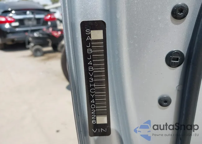 SAJBJ4BV3HCY40226: 43235064