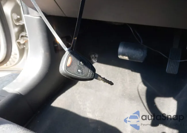 1C4NJDBB9CD517724: 43235325