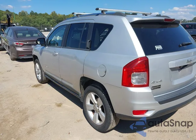 1C4NJDBB9CD517724: 43235325