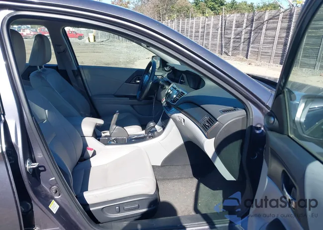 1HGCR2F82EA210470: 43235376