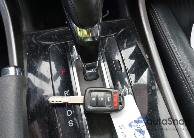 1HGCR2F57GA180455: 43235395