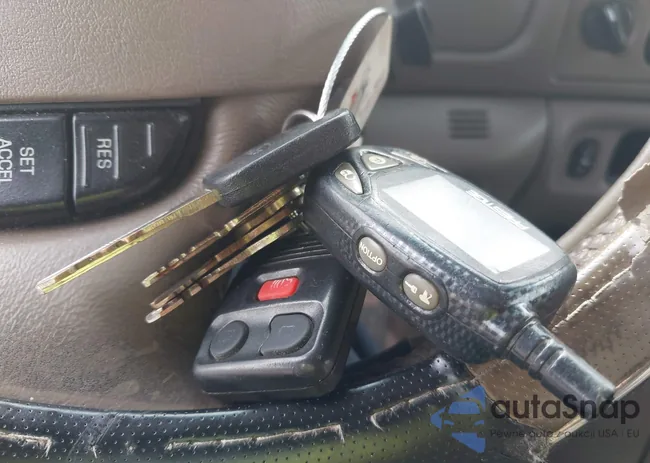 1FMNU45S63EA15696: 43235408