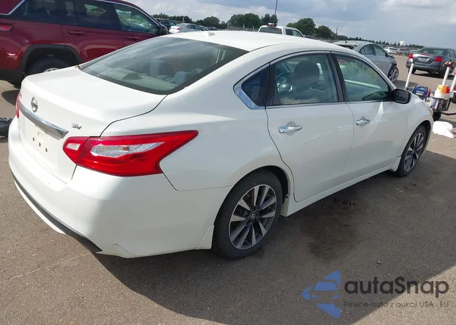 1N4AL3AP1HC478016: 43234723