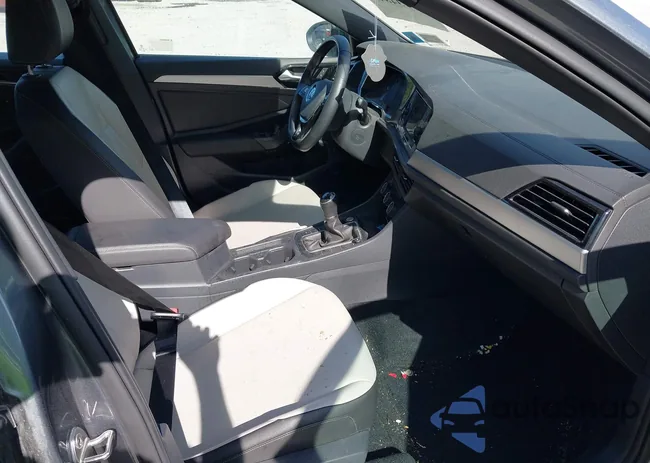 3VWN57BU1LM082951: 43234840