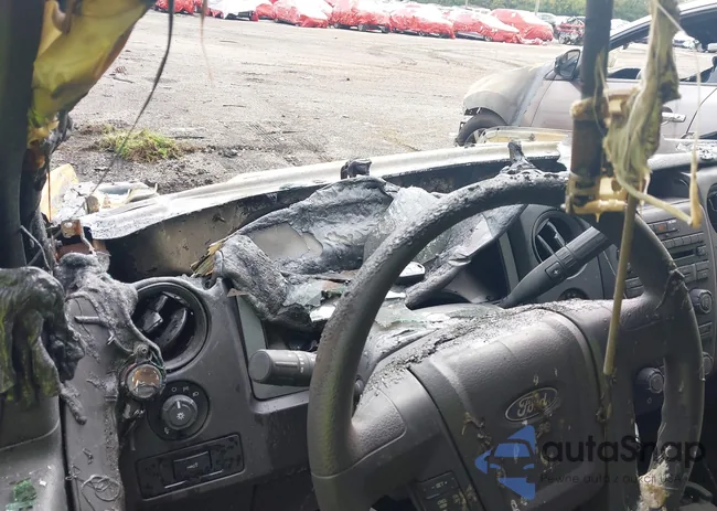 1FTMF1EF6CFB92528: 43236095