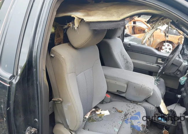 1FTMF1EF6CFB92528: 43236095