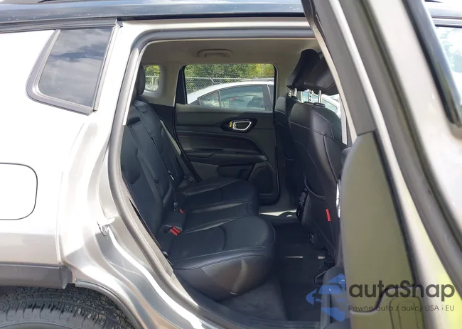 3C4NJDDB1NT189452: 43236152