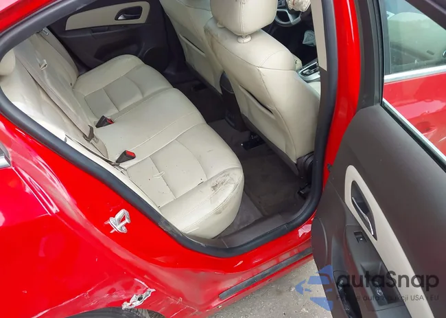 1G1PE5SB8D7278209: 43236402