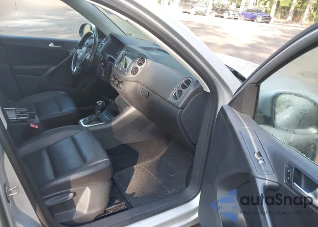 WVGAV7AX2CW557824: 43235742