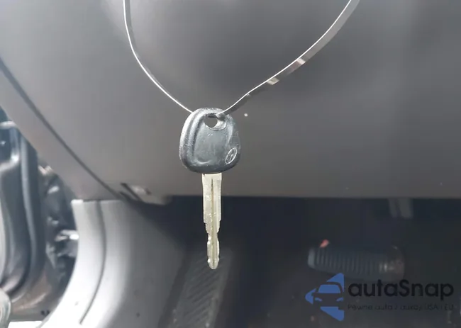 KM8JM12B19U935543: 43236982