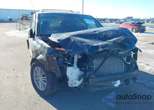 2C4RC1CG7ER231925: 43236800