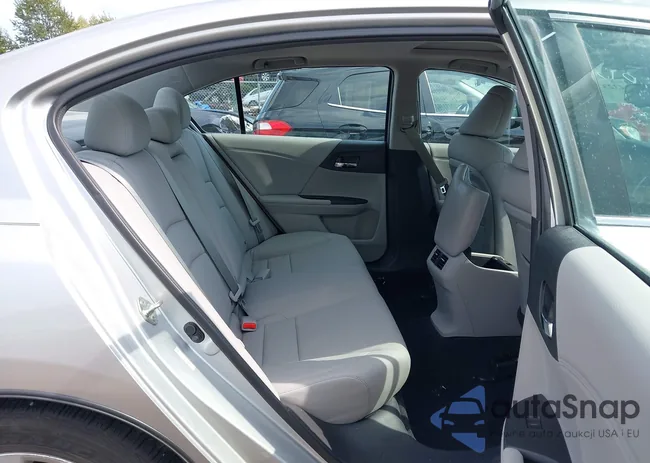 1HGCR2F84DA268417: 43237911