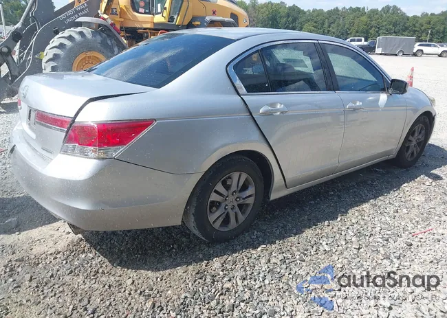 1HGCP2F67CA112486: 43238306