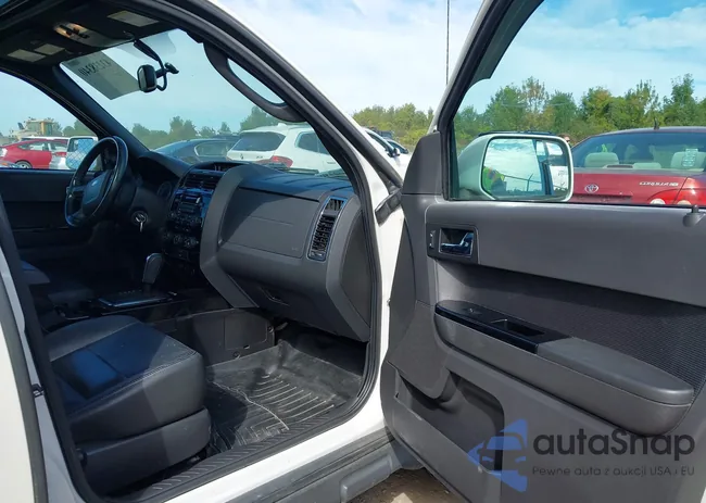 1FMCU9EG7CKA80770: 43238340