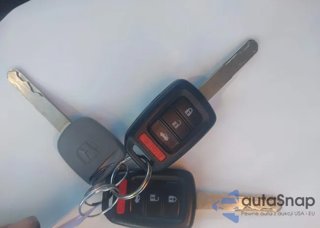 1HGCR2F32DA132078: 43237463