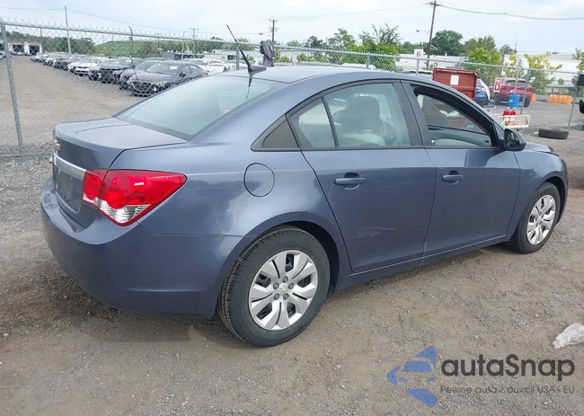 1G1PA5SG5E7142726: 43237529