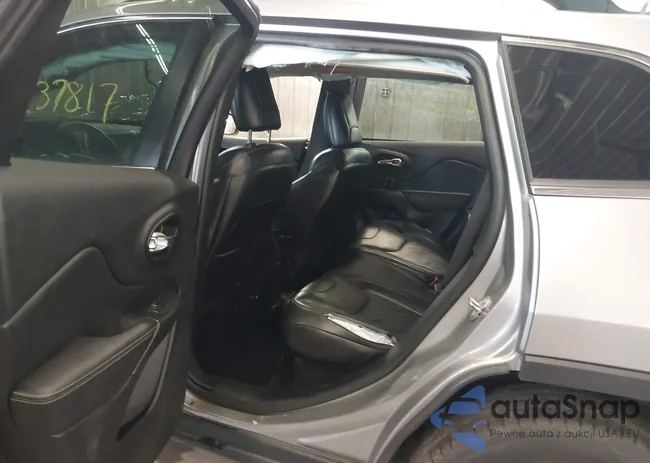 1C4PJMDS3HW565012: 43237817