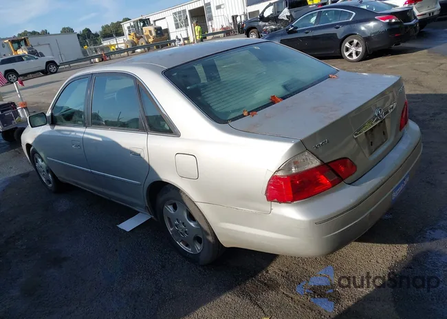 4T1BF28B44U388644: 43239192