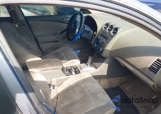 1N4AL2AP1AN447868: 43239256