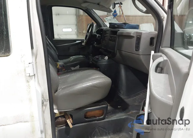 1GCFG15X161111015: 43239371