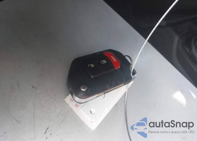 1C4HJXDN4LW213758: 43238667