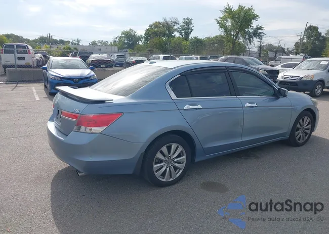 1HGCP3F86BA023692: 43240055