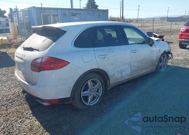 WP1AE2A26DLA14490: 43240076