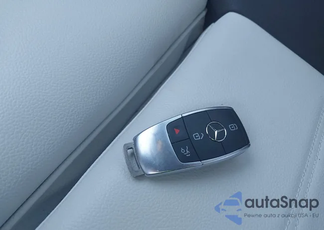 W1N4M4HB5PW276497: 43240164