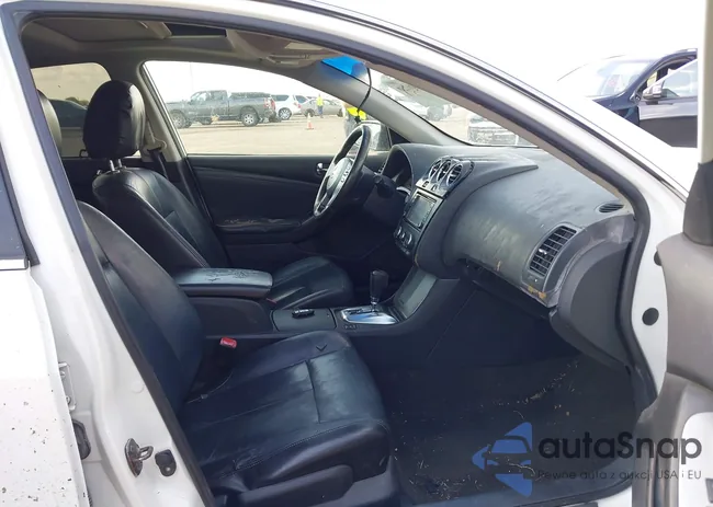 1N4AL2AP0AN417888: 43240250