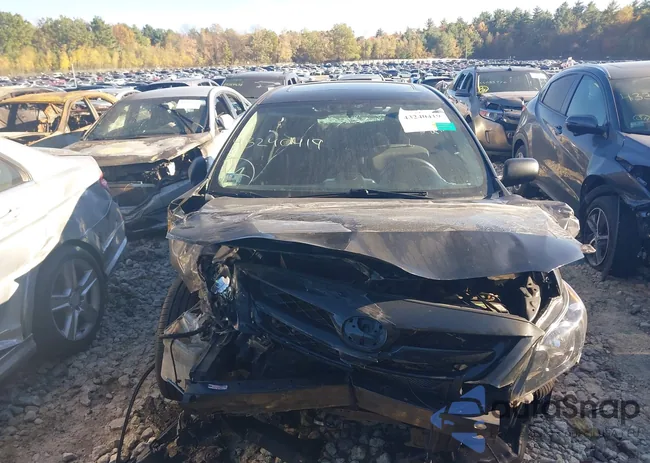 2T1BU4EE8DC010490: 43240419