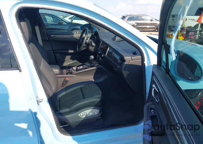 WP1AF2A51RLB56857: 43239474