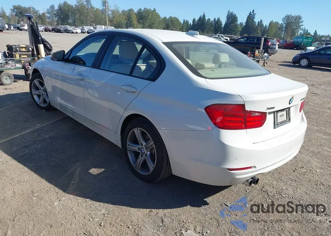 WBA3B3G53FNT18150: 43239516