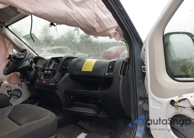 3C6TRVDGXJE160989: 43239609