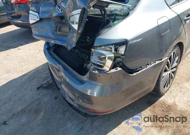 3VWD17AJ5FM421309: 43239626