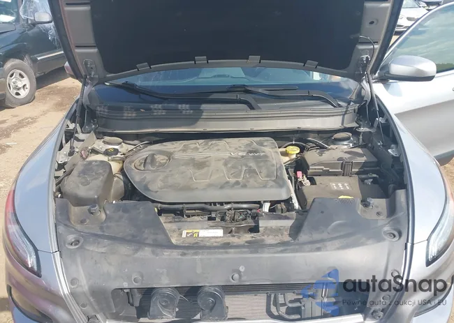 1C4PJMCS5HW529744: 43240997