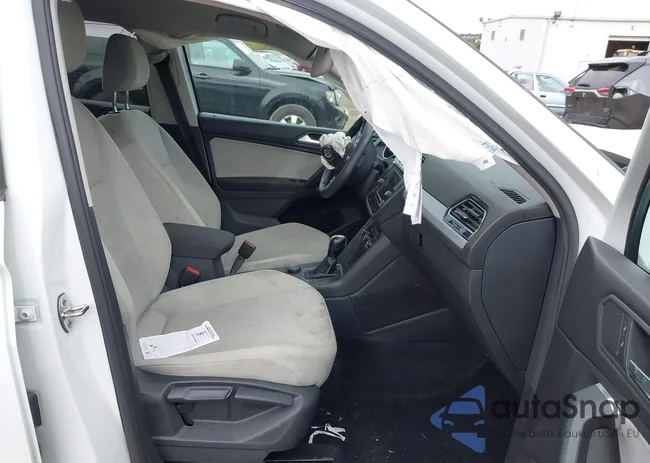 3VV0B7AX7KM051401: 43241229