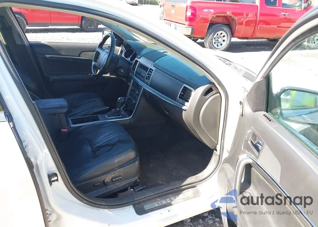 3LNHL2GC3BR775669: 43241335