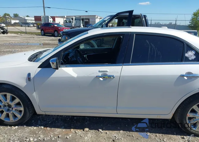 3LNHL2GC3BR775669: 43241335