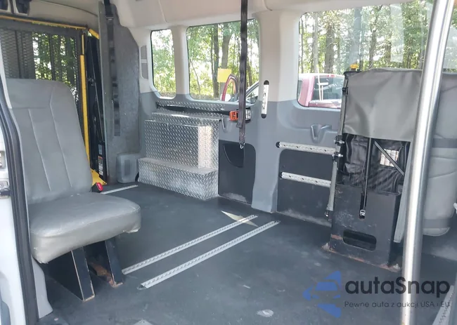 1FDZX2CM3JKB56581: 43241411