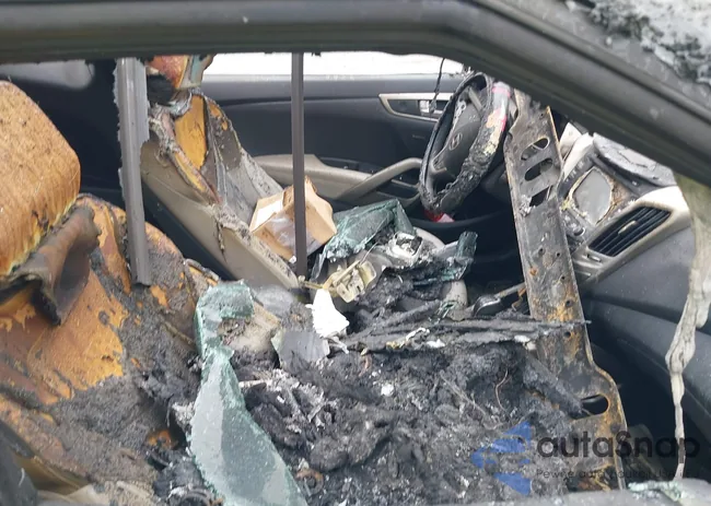 KMHTC6AD5CU049129: 43240505