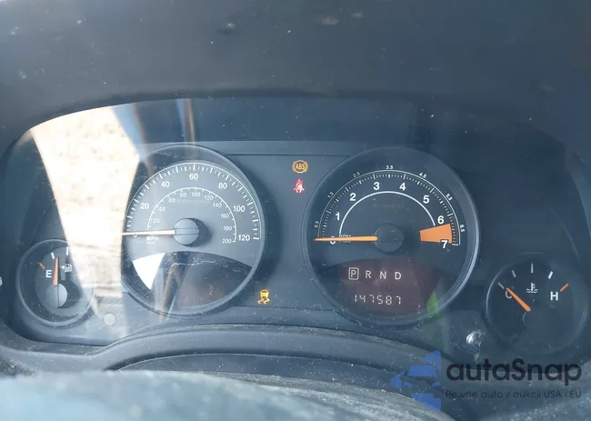 1C4NJDBB8GD573773: 43240740