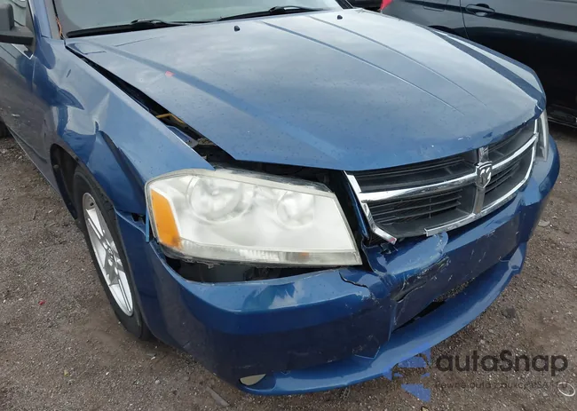 1B3LC56BX9N509363: 43240752