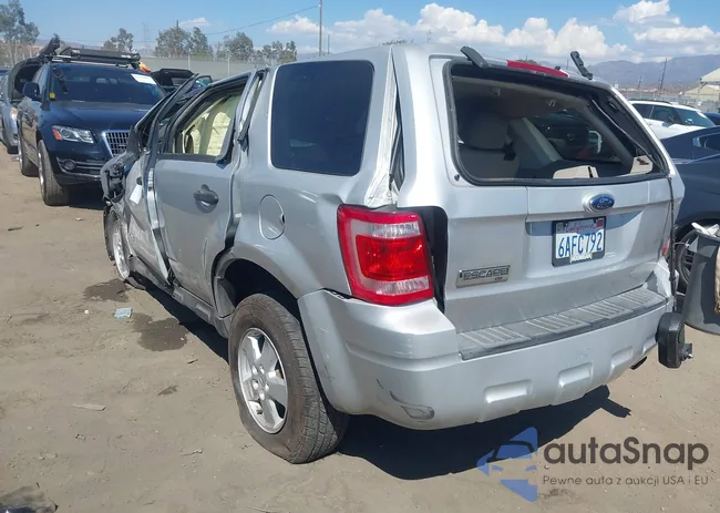 1FMCU03Z08KA81945: 43242387