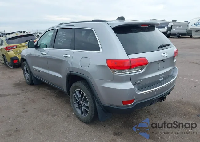 1C4RJFBG3JC138410: 43242404