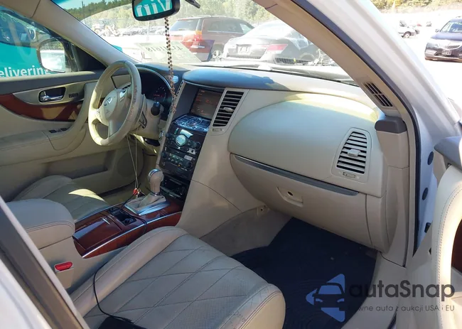 JNRAS18W79M159245: 43241618