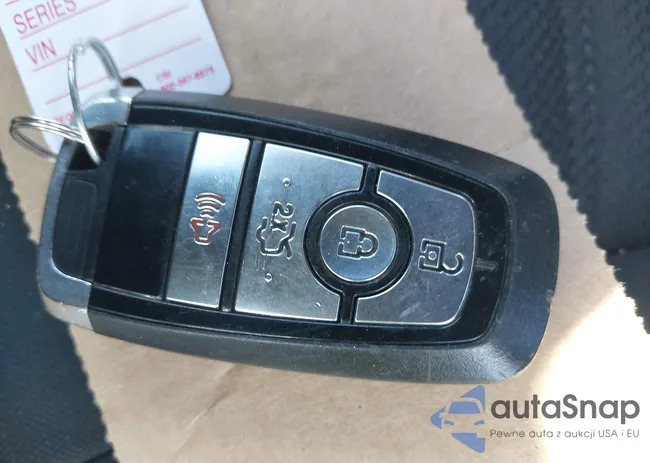 3FA6P0LU0JR272639: 43241693