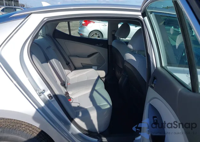 KNAGM4A74C5284551: 43243407