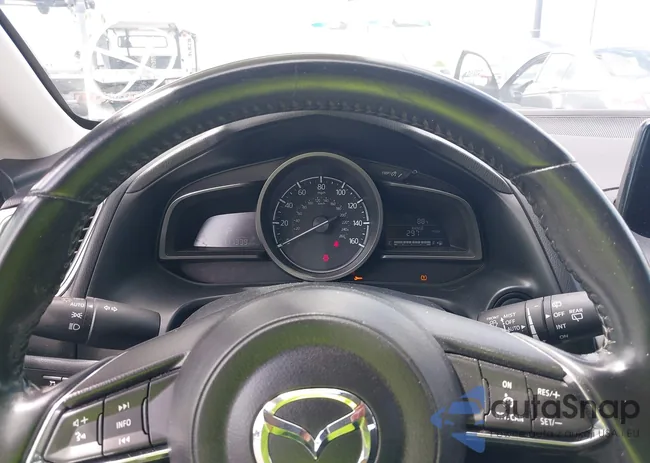 3MZBN1L31JM182390: 43242541