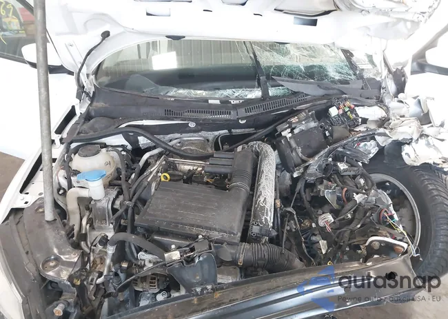 3VW167AJ1JM250197: 43242569