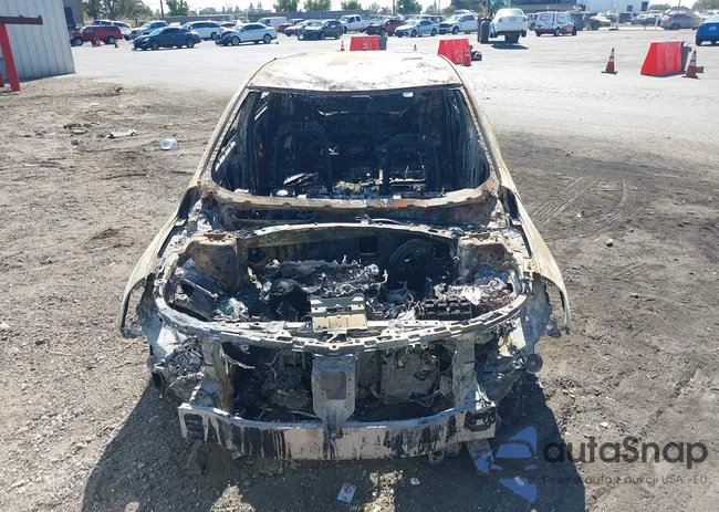 1G1ZE5ST3GF318899: 43242666